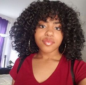 Meet your Posher, Sydney